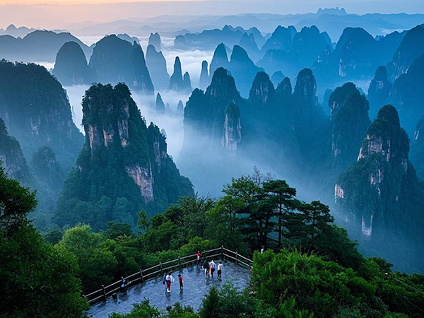 張家界旅游淡季攻略：超值體驗(yàn)，性?xún)r(jià)比超高！